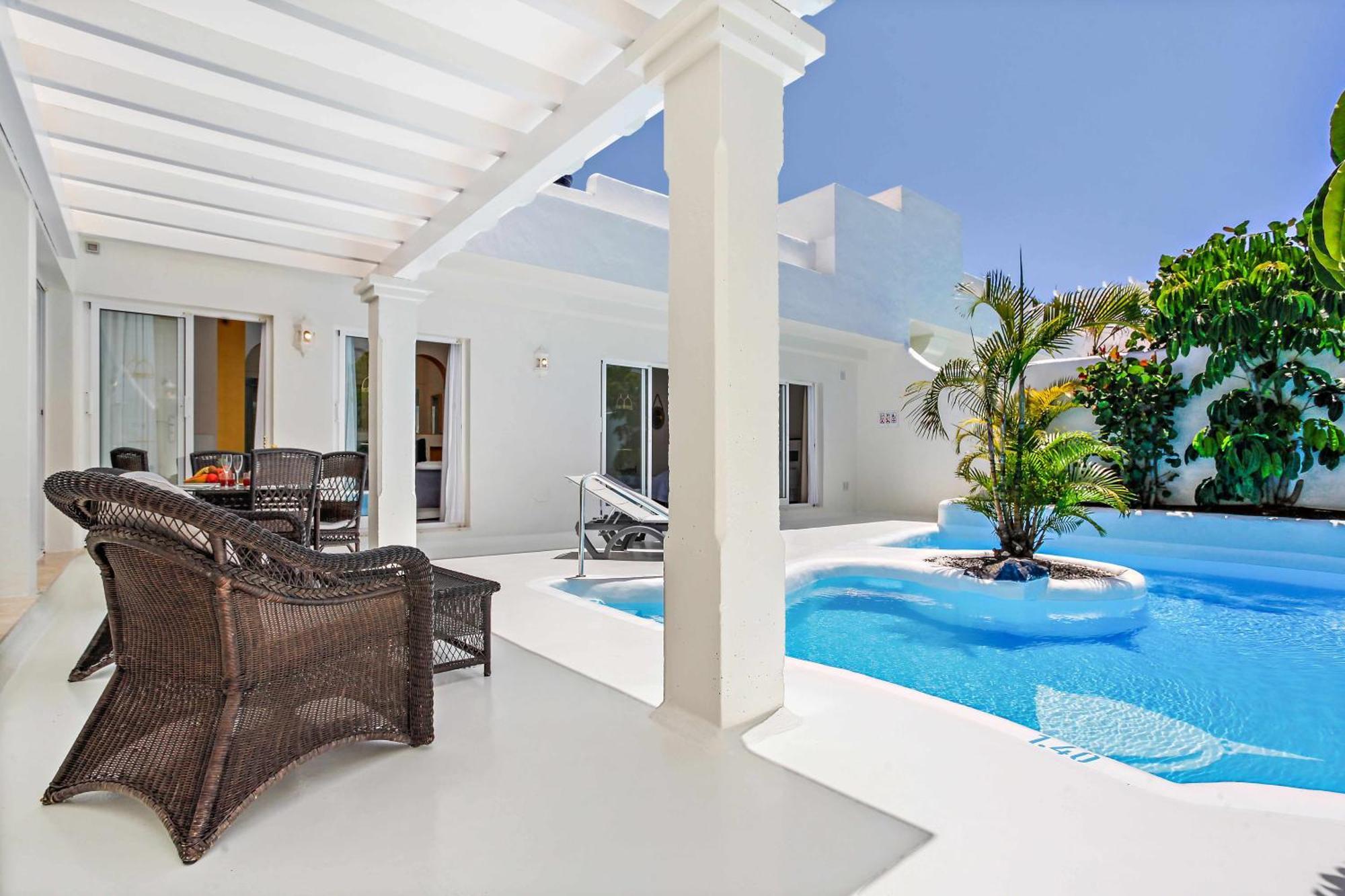 Prive Royal Villa Bahiazul คอร์ราเลโฮ ภายนอก รูปภาพ