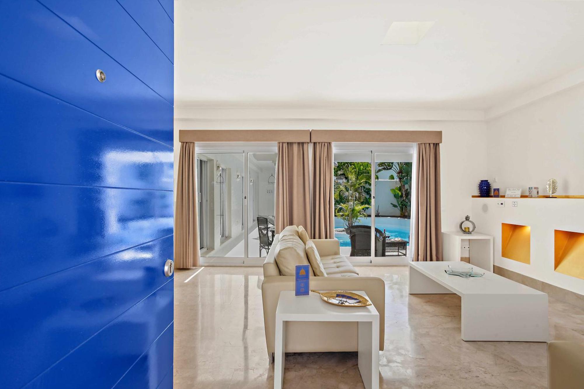 Prive Royal Villa Bahiazul คอร์ราเลโฮ ภายนอก รูปภาพ