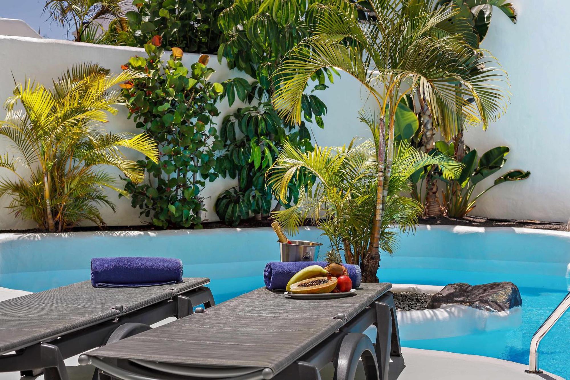 Prive Royal Villa Bahiazul คอร์ราเลโฮ ภายนอก รูปภาพ